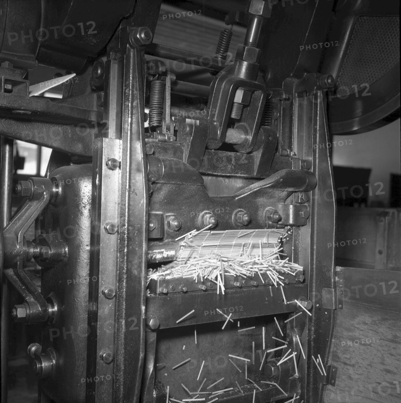 Match production at Terza match factory, Unterterzen, 1952