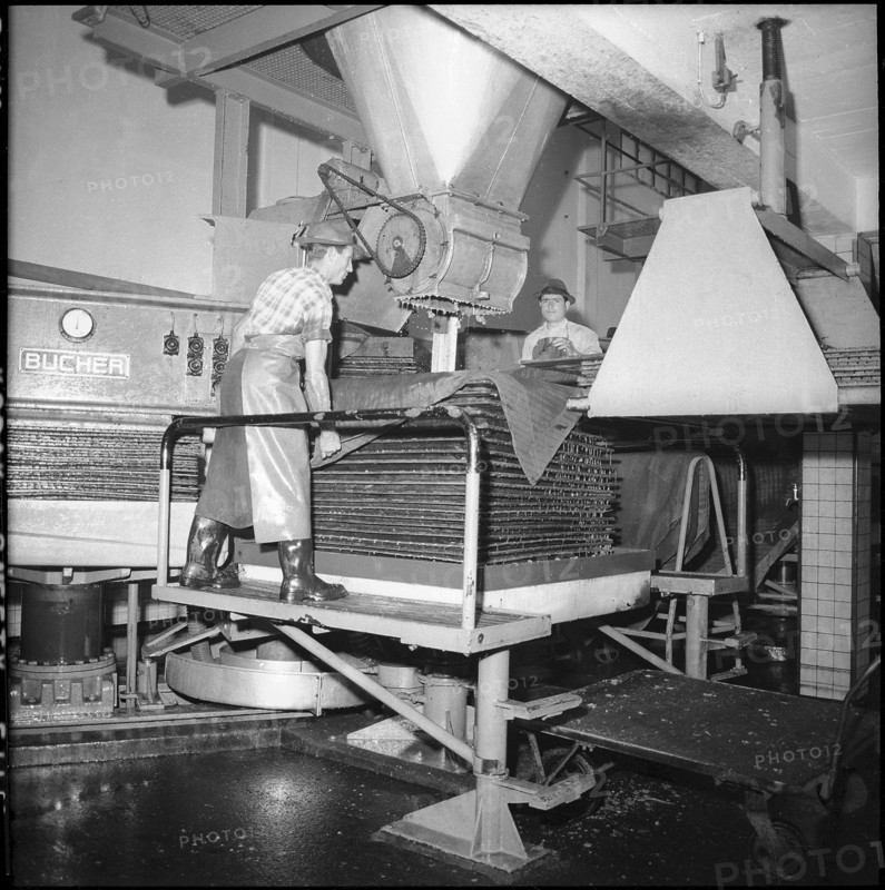 Cider mill Zweifel & Co Zurich-Hongg 1958