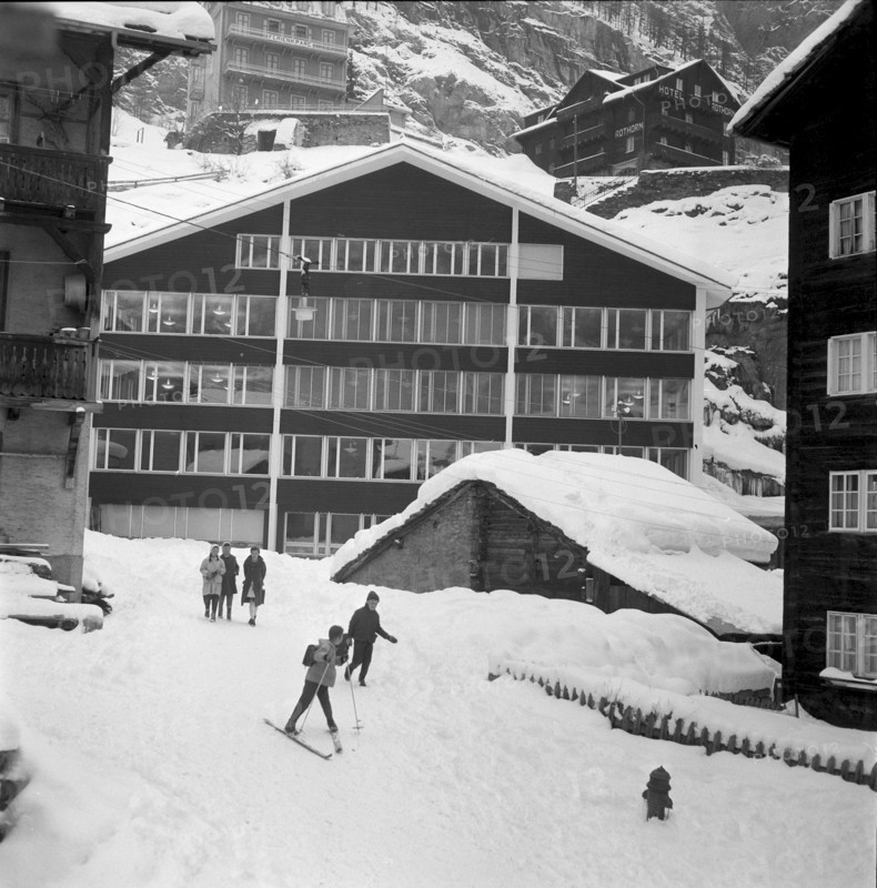 New school in Zermatt, 1959
