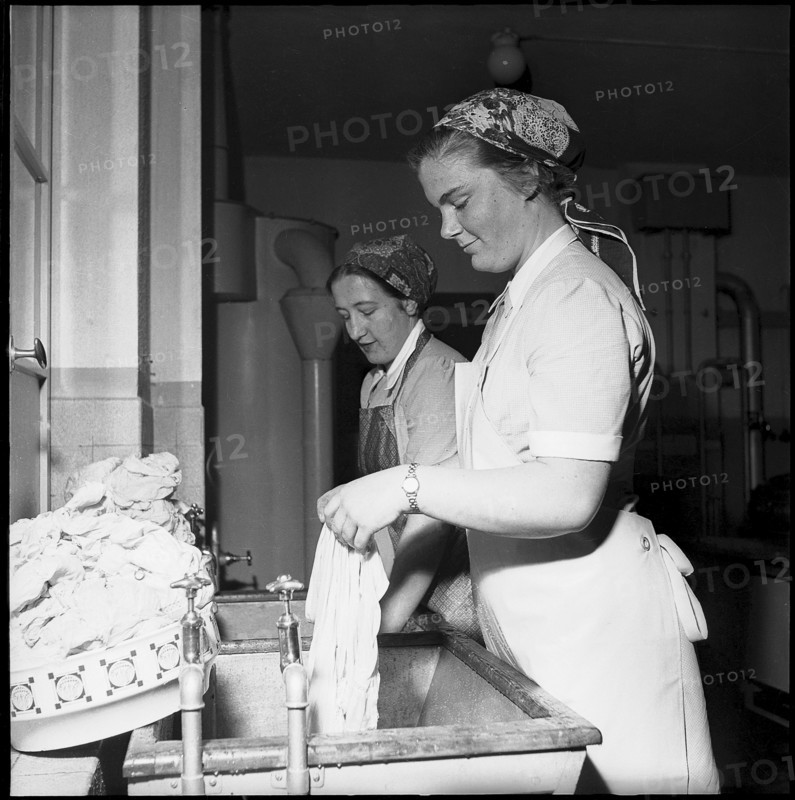 Washing at school for housekeeping, Zurich 1952