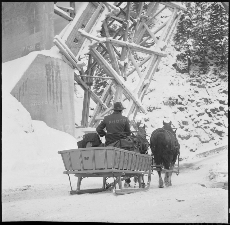 Post sleigh near Bevo di Lei 1958