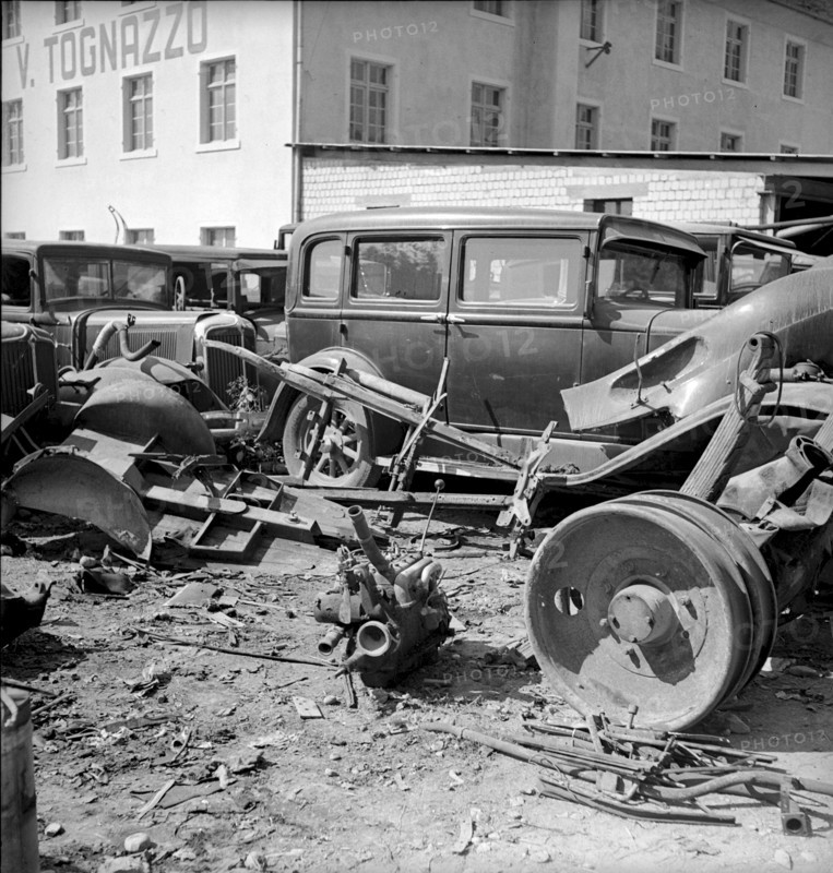 Car dump in Zurich Hongg 1940