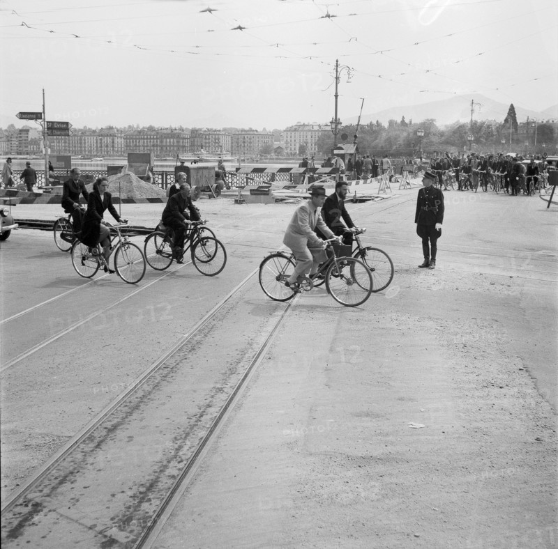 Traffic policeman Geneva 1946