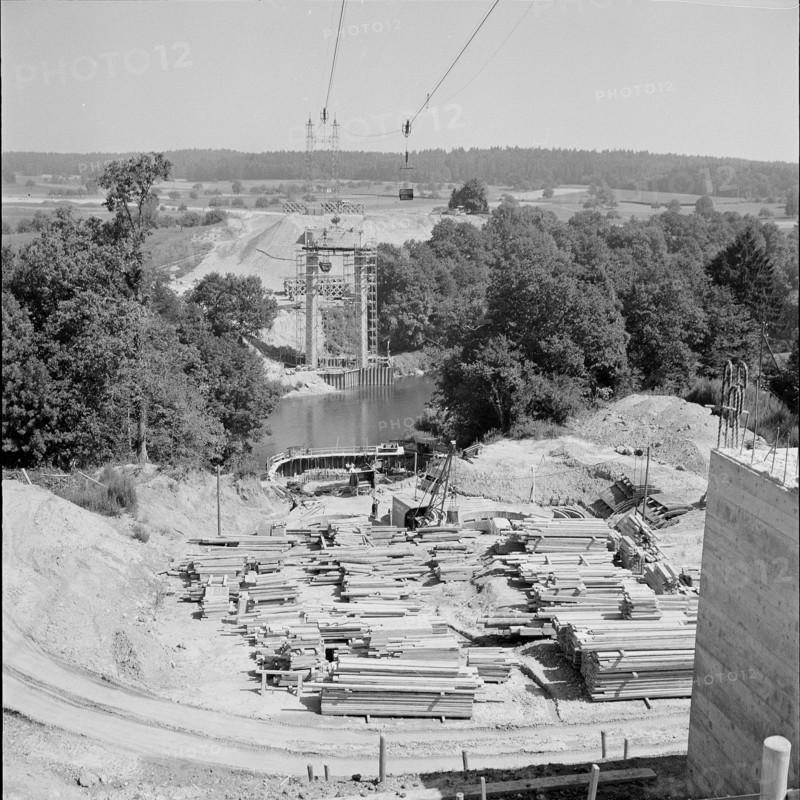 Andelfingen, Weinland bridge under construction 1956