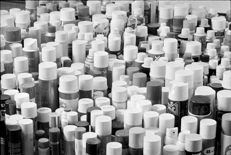 spray cans 1971