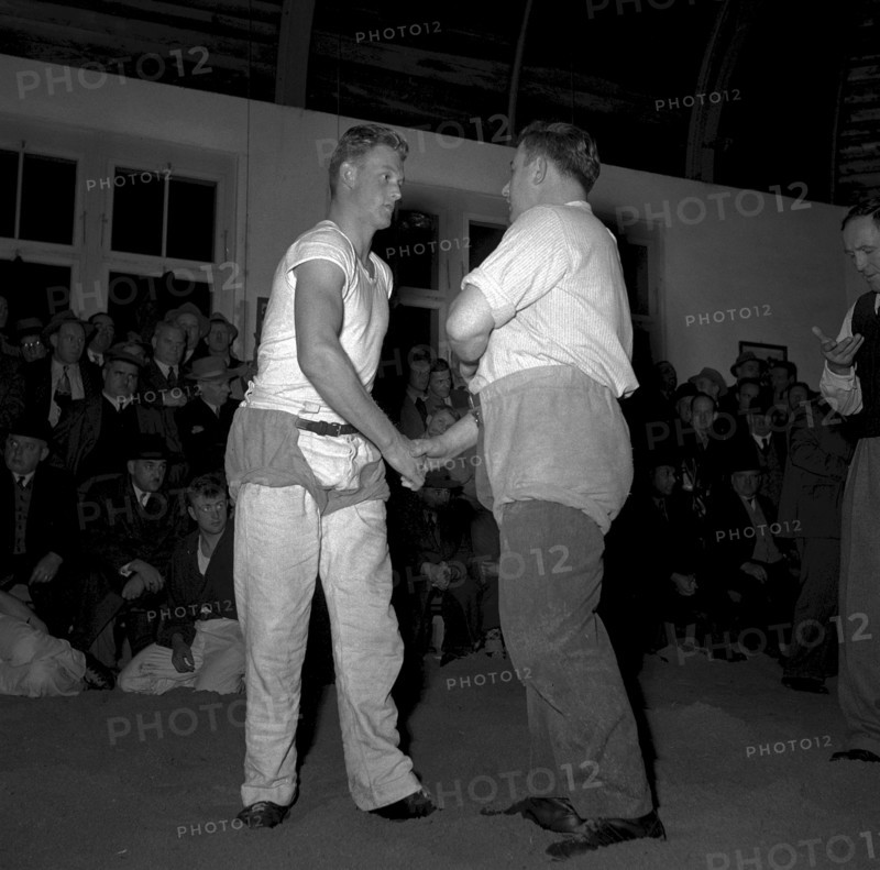Berchtolds wrestling festival 1951 in Zurich: Tschannen, Brandli