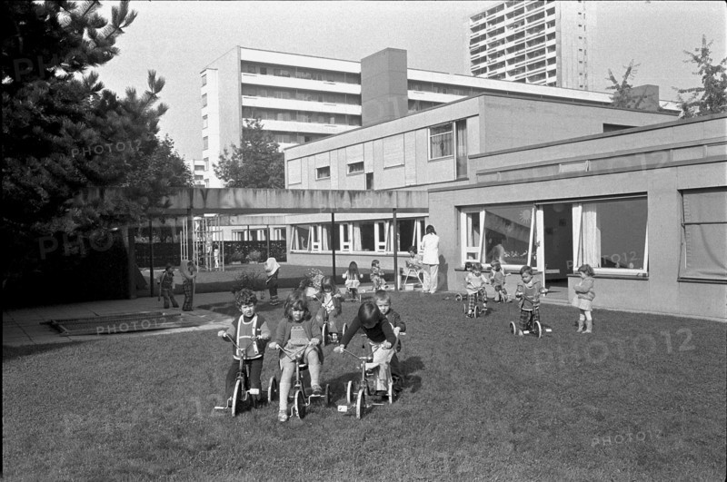 Residential area Tscharnergut/Gabelbach in Berne-Buempliz, day nursery, 1975