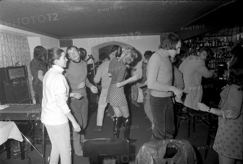 Young people dancing in a club in Rougemont 1971