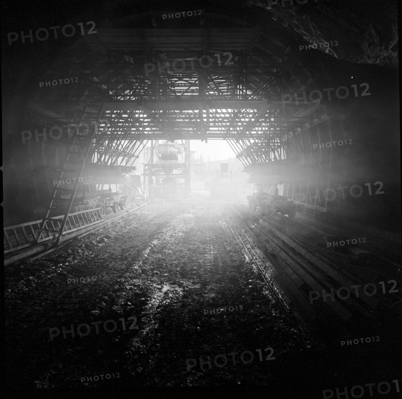 Schlossberg tunnel Baden under construction 1959