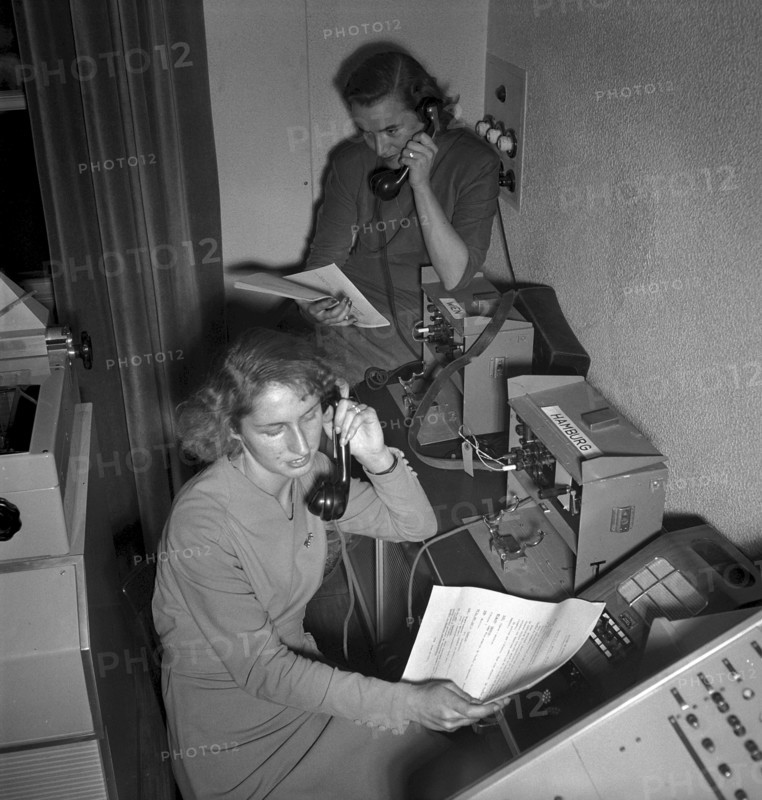 Solidarity chain christmas relief operation supported by Radio Lausanne 1951