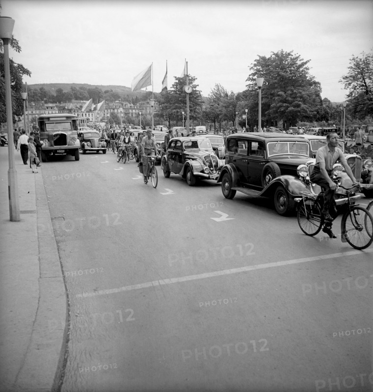 Bahnhofstrasse in Zurich, 1947