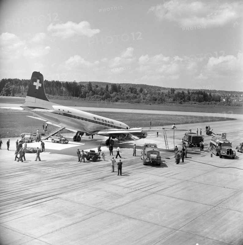Failed start, belly landing of the Swissair trainer plane ""Aargau"" in Kloten, 1958