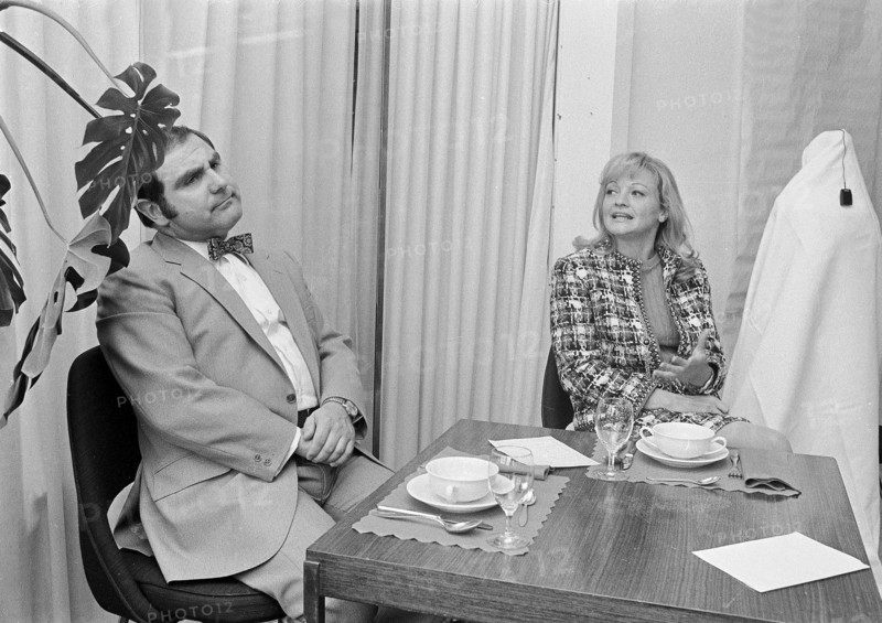 Jorg Schneider and Ines Torelli tasting Knorr soup, Zurich 1971