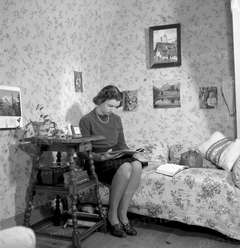 Social women's school, Geneva 1944