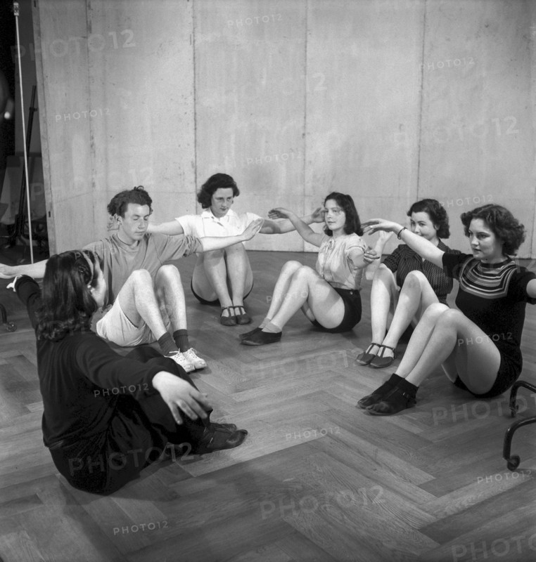Women doing gymnastics at school for gymnastics, Zurich 1944