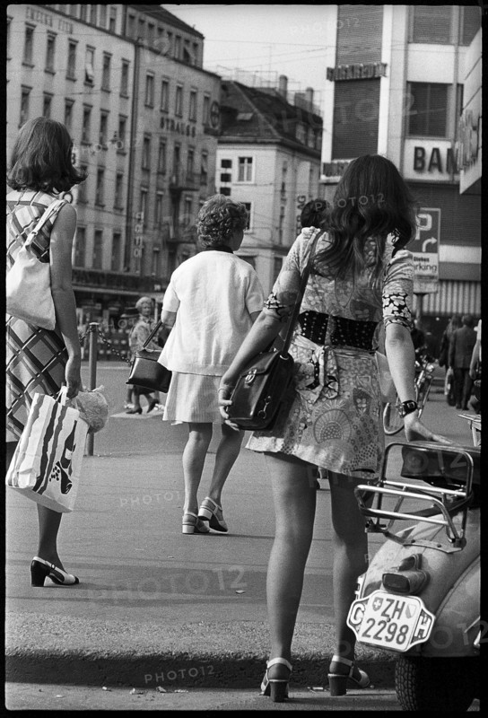 Mini fashion, Bahnhofstrasse in Zurich 1972