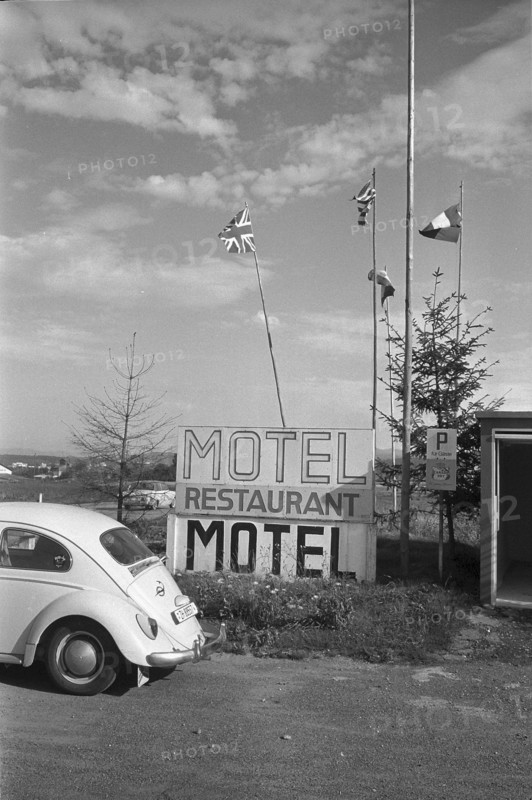 Fiat 500 in front of a motel in Spreitenbach 1965