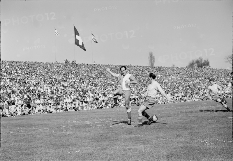 Swiss cup 1956/57, semi-final: FC La Chaux-de-Fonds - Grasshopper-Club Zurich