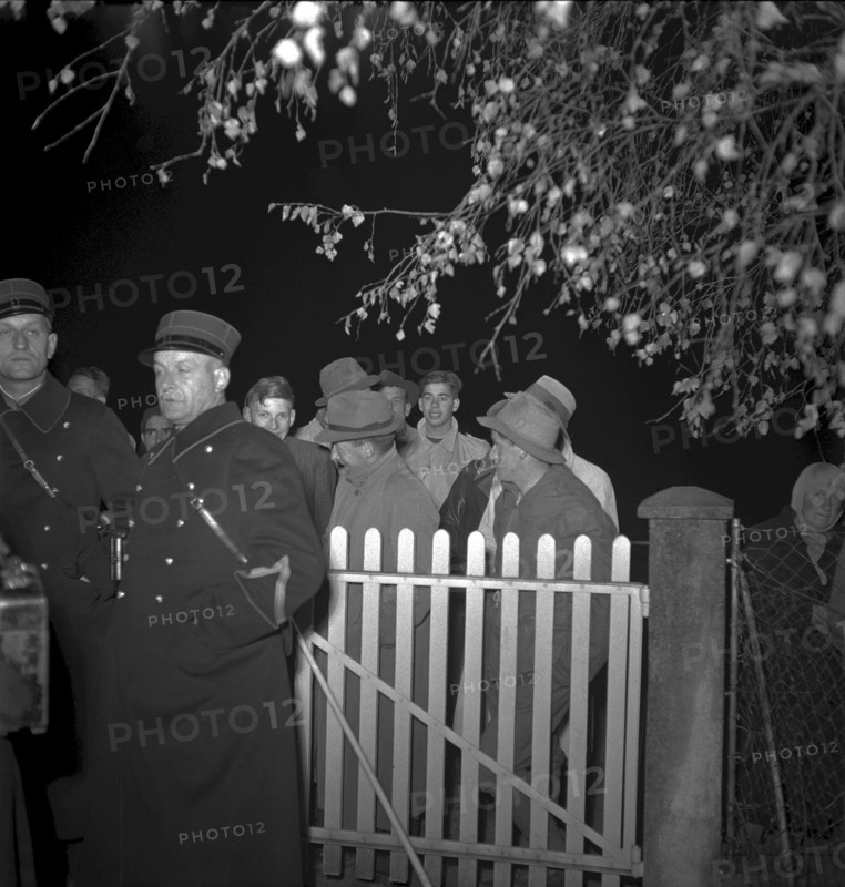 Homicide case Haberthur 1949: visit of the crime scene, barrier