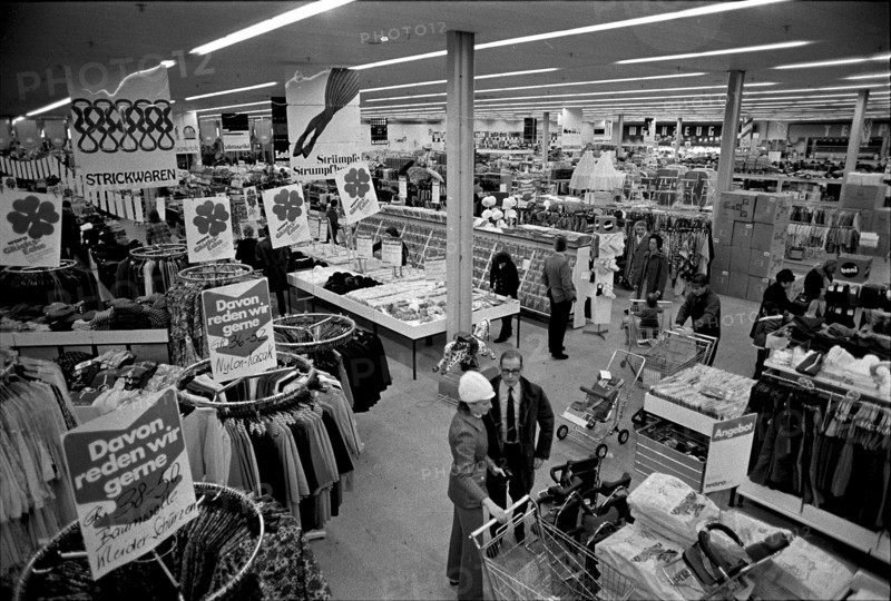 Shopping Center Waro, fashion departement, Volketswil 1972