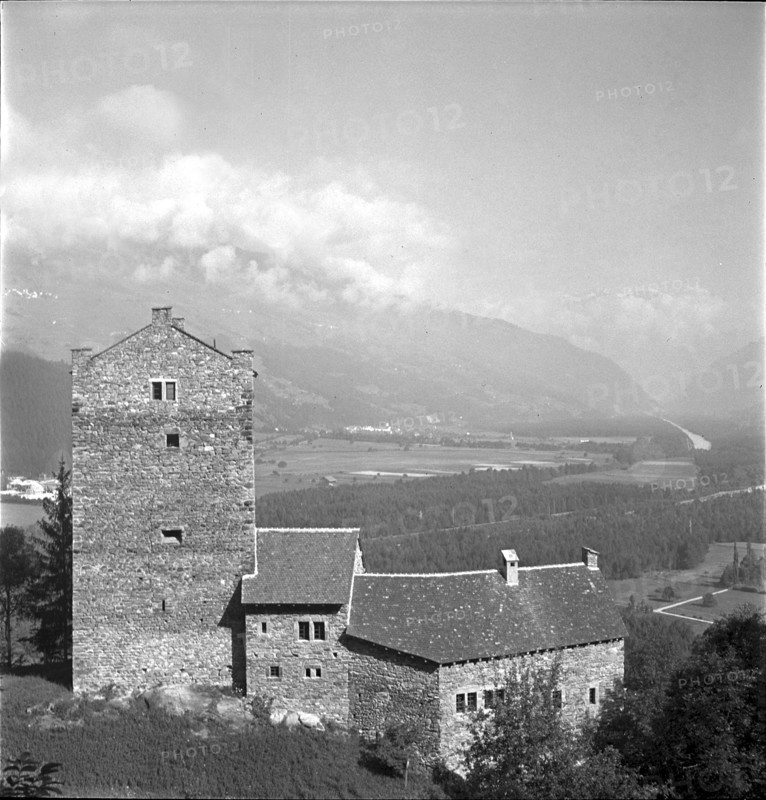 Ehrenfels castle near Sils im Domleschg, 1940