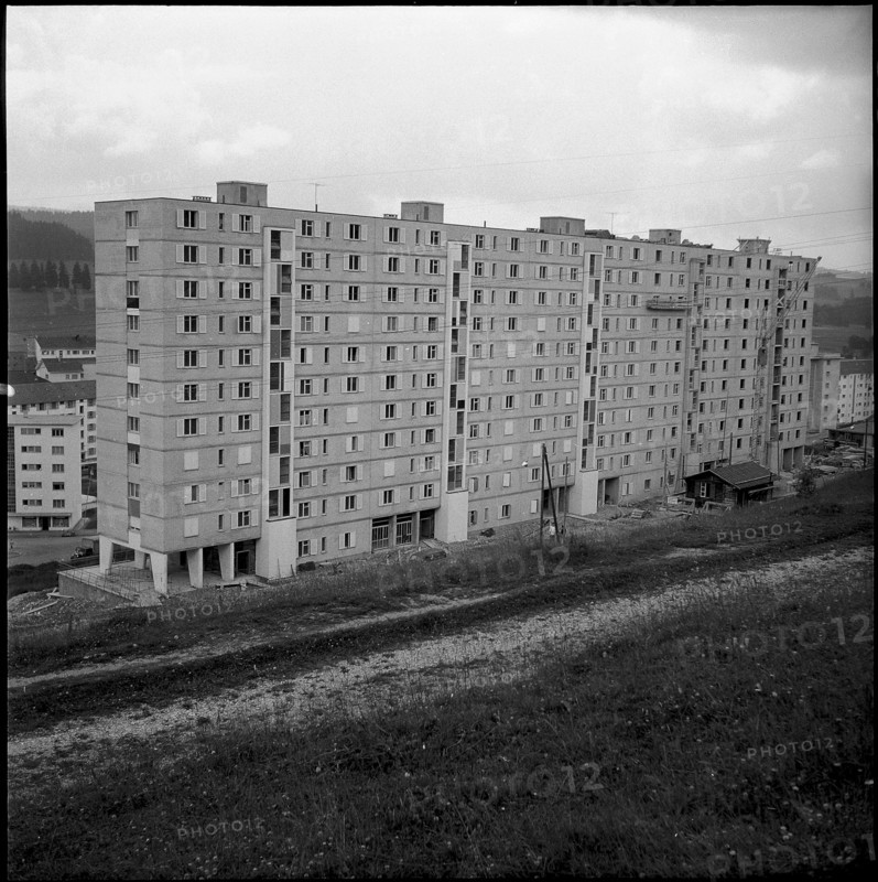 High-rise building ""Building 54"" at La Chaux-de-Fonds under construction, 1955