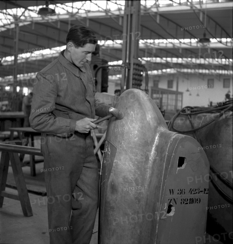 Technical college for airplane technicians at Dornier company in Altenrhein, 1942