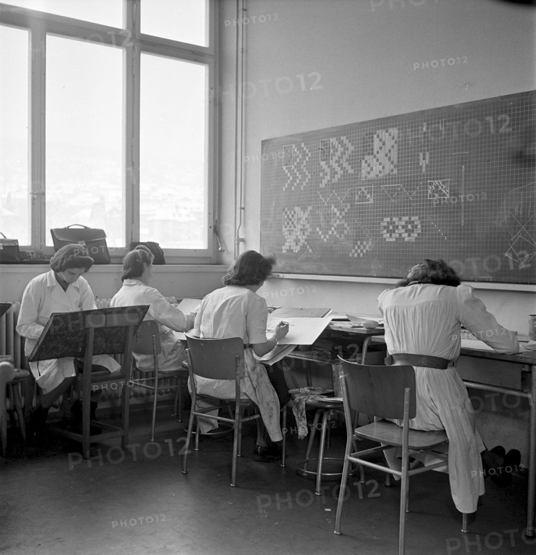 Fashion class at trade school, Zurich 1942