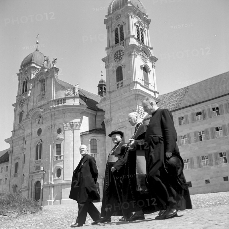 Conference of the peace movement Pax Christi with the cardinal of Paris, Eugene Feltin, in Einsiedeln  1954