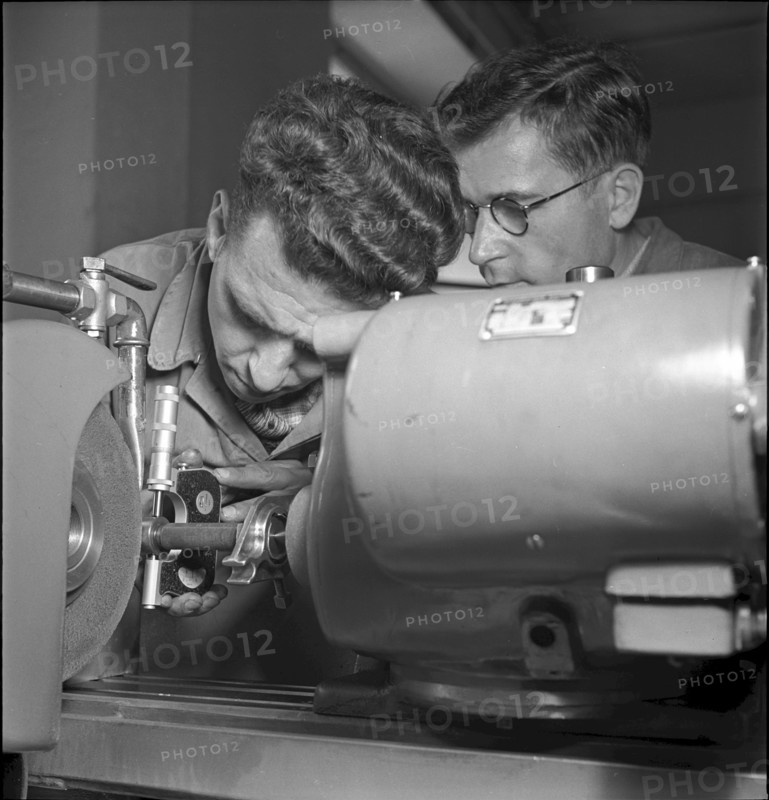 Course for metalworker in Zurich, 1940