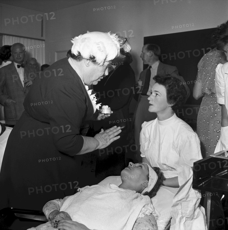 Beaty salon Ryf Zurich, around 1947
