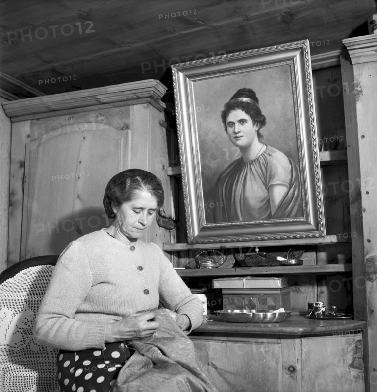 Woman sewing, Raron 1946