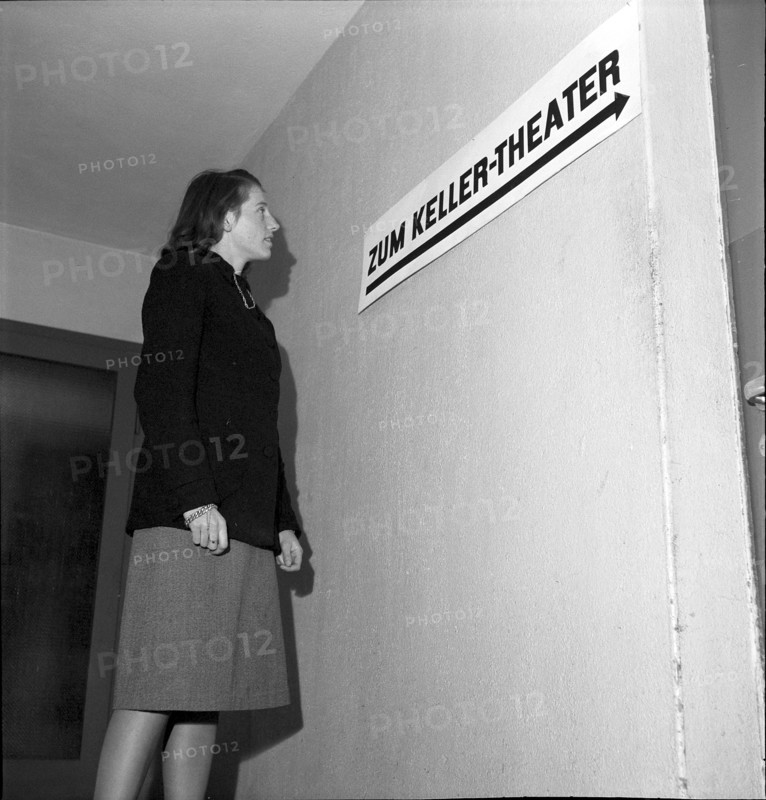 Kellertheater, theater for young actors, Zurich 1944
