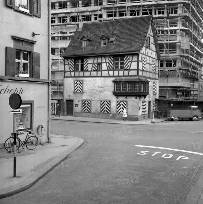 Wirtshaus zum Besenstiel, Steinentor Basle before demolition, 1960