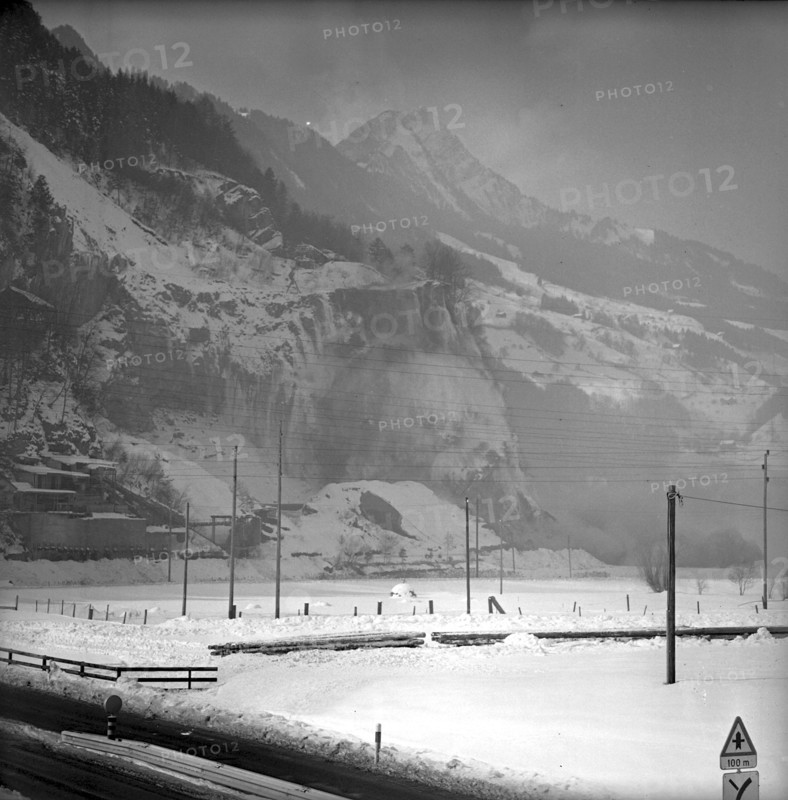 Security blazing in the stone quarry Zingel, Seewen SZ 1965
