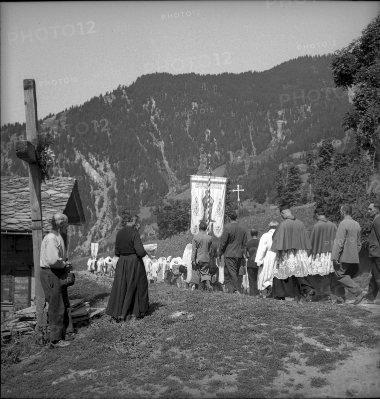 Christophorus Procession in Verbier, canton Wallis 1942