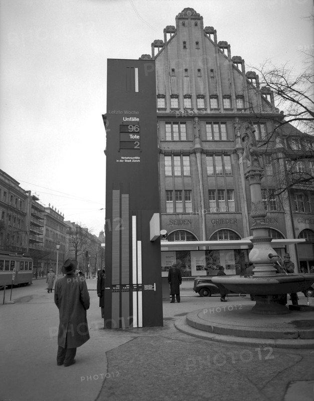 Traffic accident statistics, Paradeplatz Zurich 1952