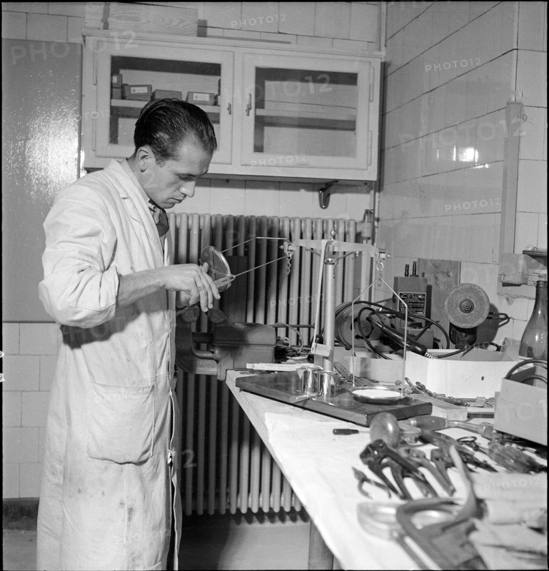 School for chemist in Neuchatel 1951
