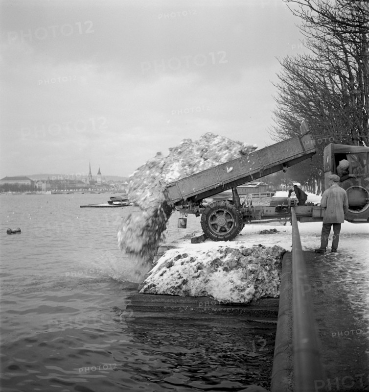 Snow removal in Zurich, 1938