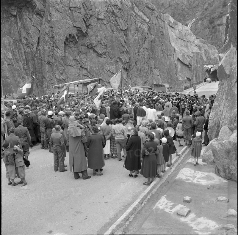 Schollenen ravine, formal opening of the new built bridge, 1956