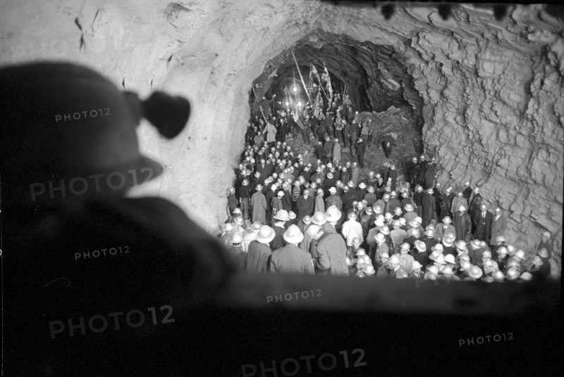 Celebration on the occasion of San Bernardino tunnel break through, south entrance, 1965