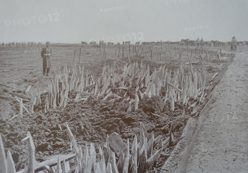 After a landmine explosion Art album Manchuria Russo-Japanese War 1906