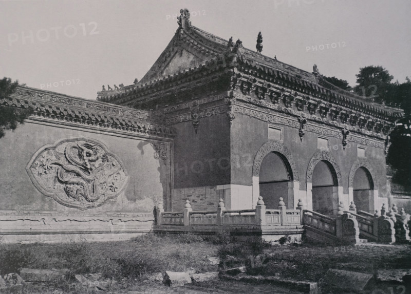 Imperial Tombs in Mukden (now Shenyang) Art album Manchuria Russo-Japanese War 1906