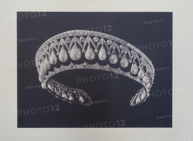 The Imperial Pearl diadem with pendants.