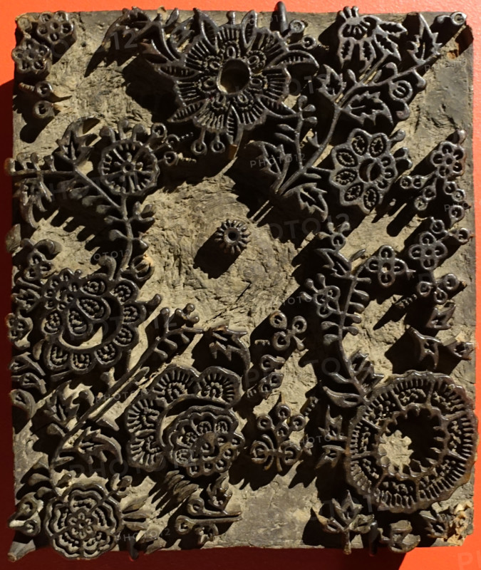 Calib stamp for printing fabric.