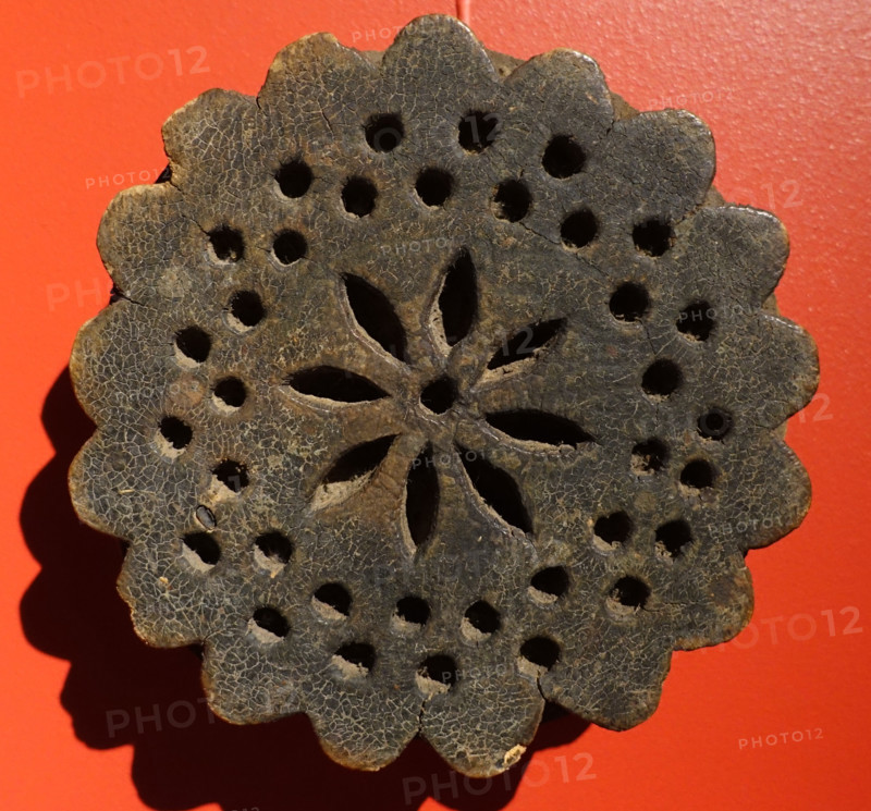 Calib stamp for printing fabric.