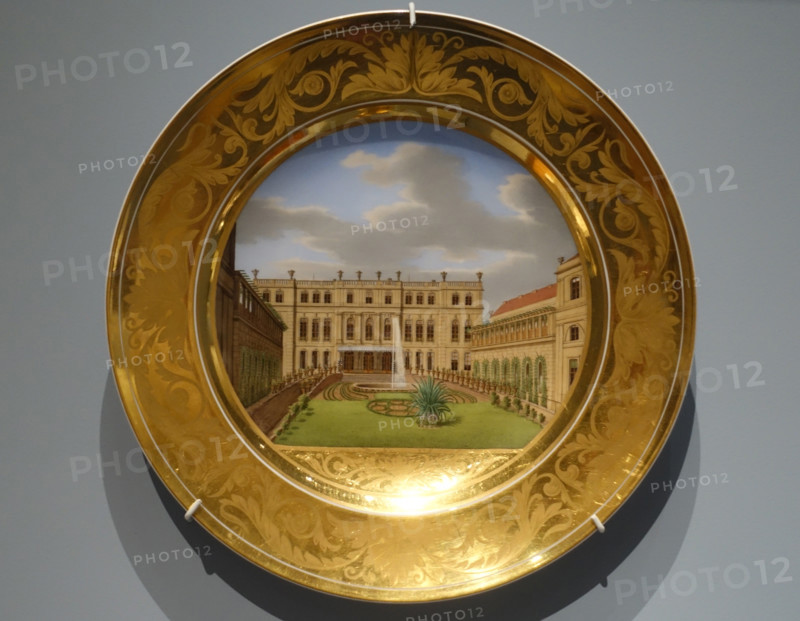 Decorative plate.