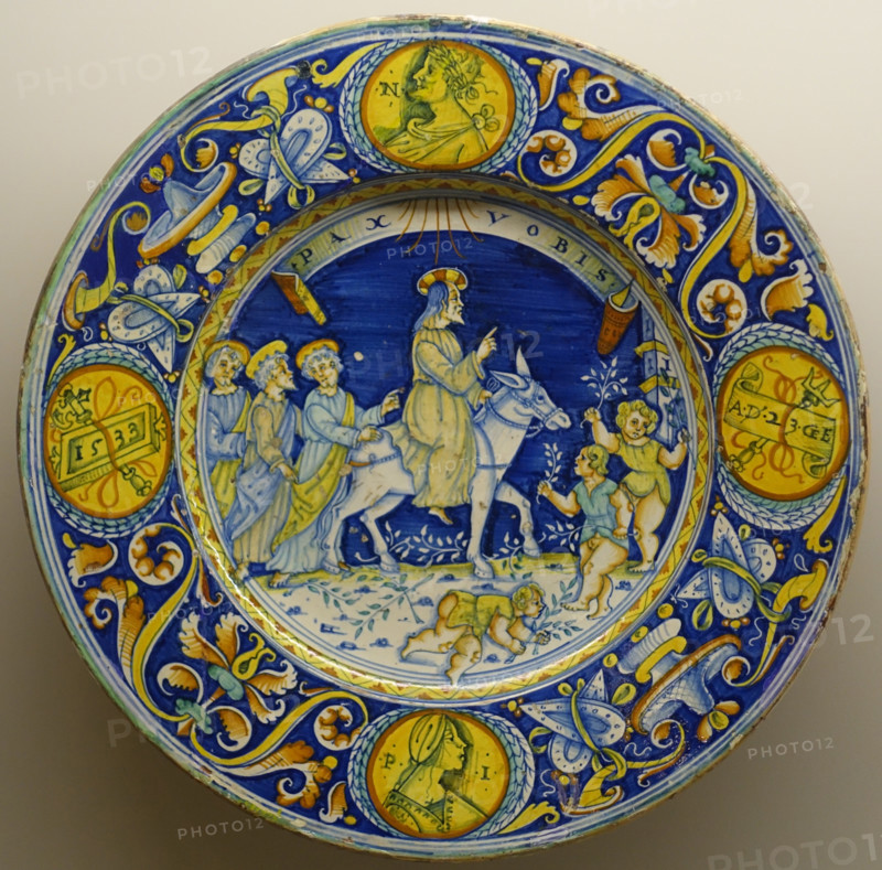 Dish ""Entry into Jerusalem"".