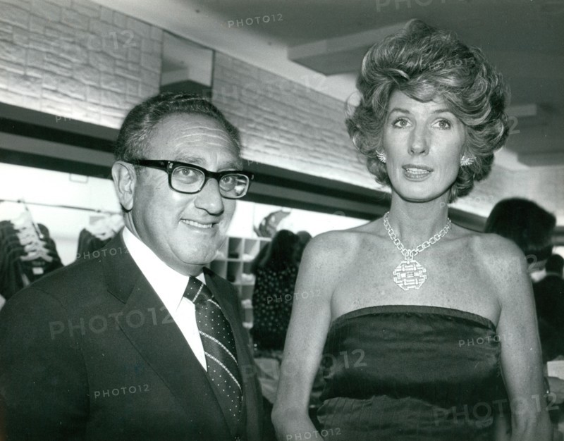 Henry Kissinger and his wife Nancy Kissinger
