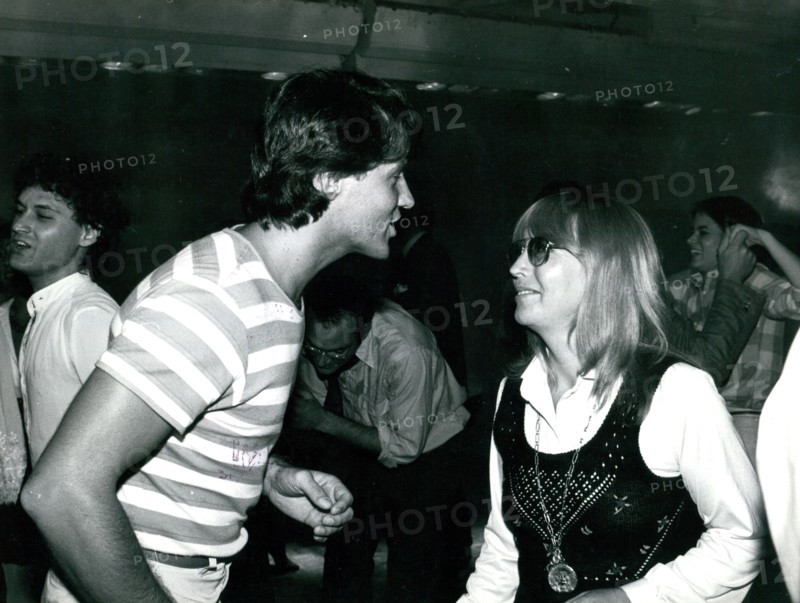 Gallery owner Gary Lejeski dancing with Cynthia Lennon at Studio 54 in New York